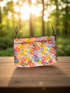 Coach Peyton Floral Brinn East/West Swingpack